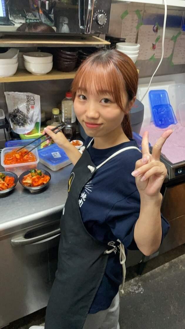 焼肉なが井の制服3