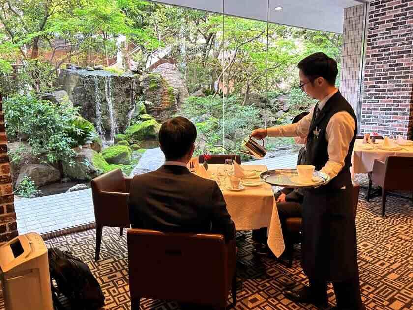 株式会社ガクサ 採用担当【001】の制服3