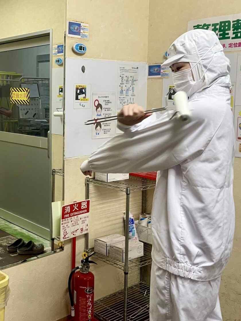 株式会社DAY TO LIFE(守口ケーキ・シューファクトリー) の制服4