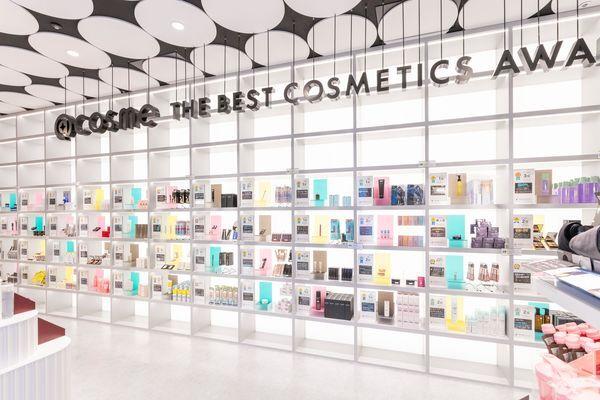 アトムロジスティクス株式会社(@cosme STORE名古屋 タカシマヤ ゲートタワーモール店)の仕事画像1