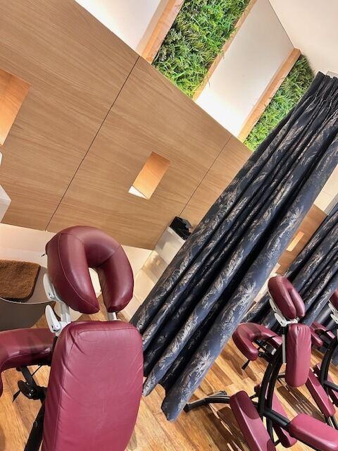 リフレッシュ工房オズ 堂島店の制服4