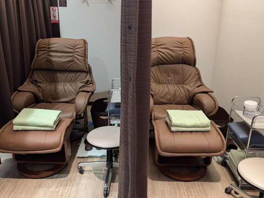 リフレッシュ工房オズ なんばウォーク店の制服1