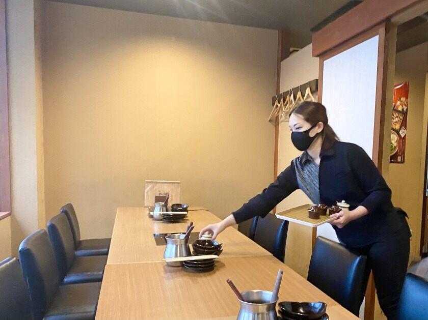 博多もつ鍋一藤博多店の制服2