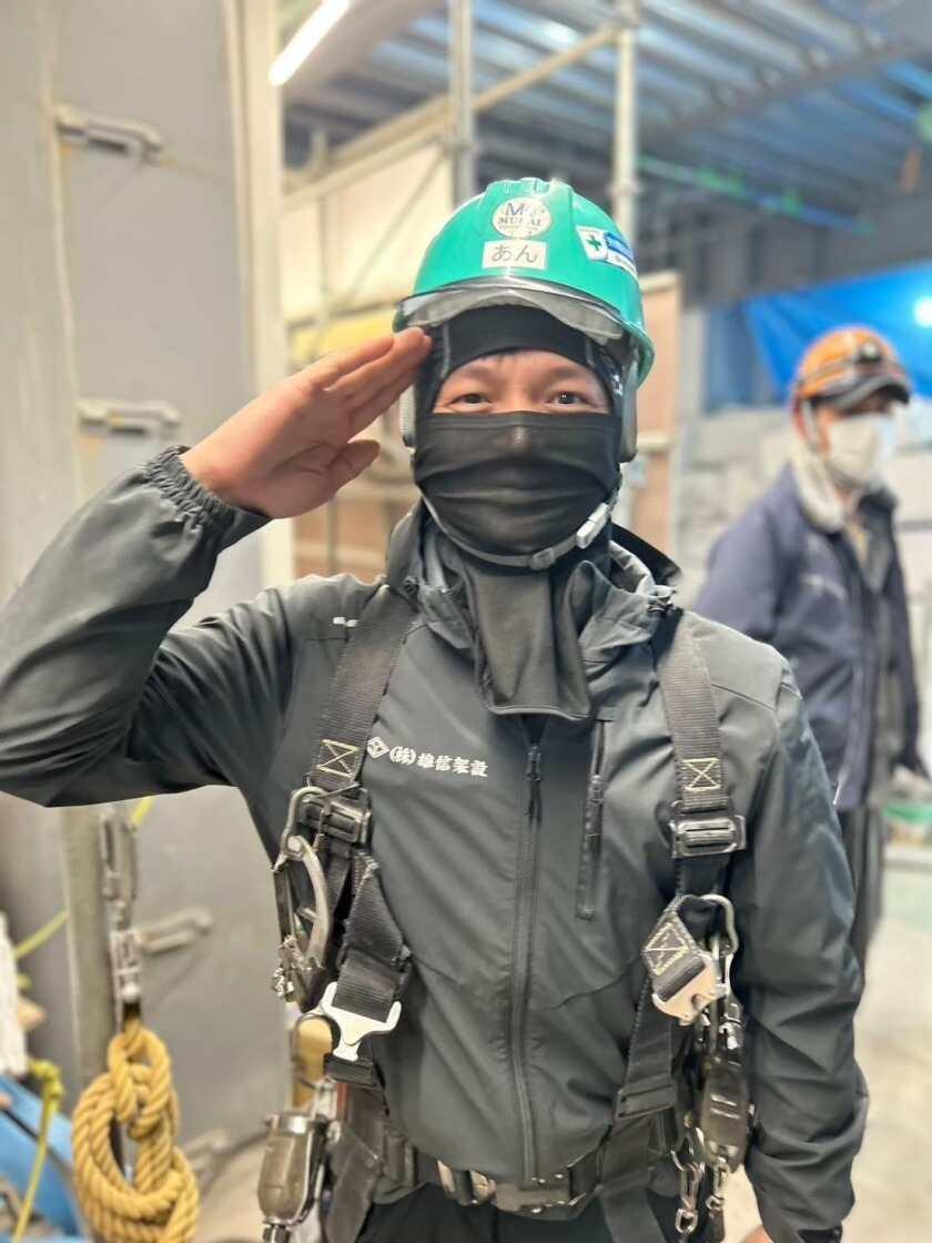 株式会社雄信架設の制服2