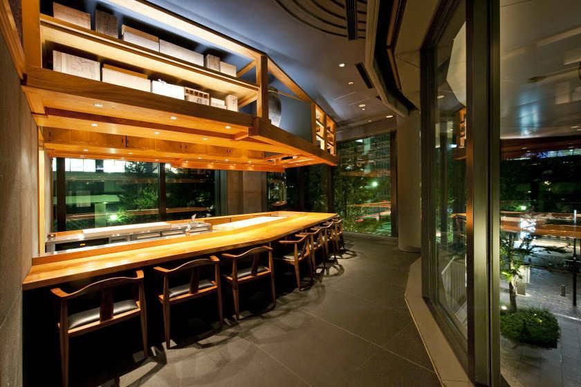 たまさか 丸の内の制服3