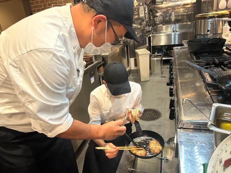 有限会社ハンバーグオニオン 佐賀大和店の仕事画像2