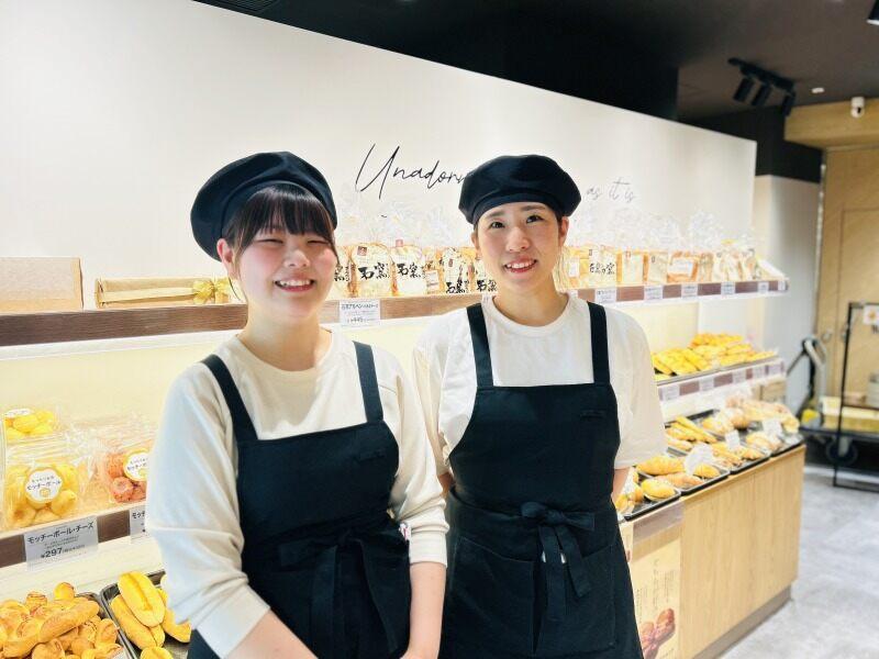 エーワンベーカリーNAMBAなんなん店の仕事画像3
