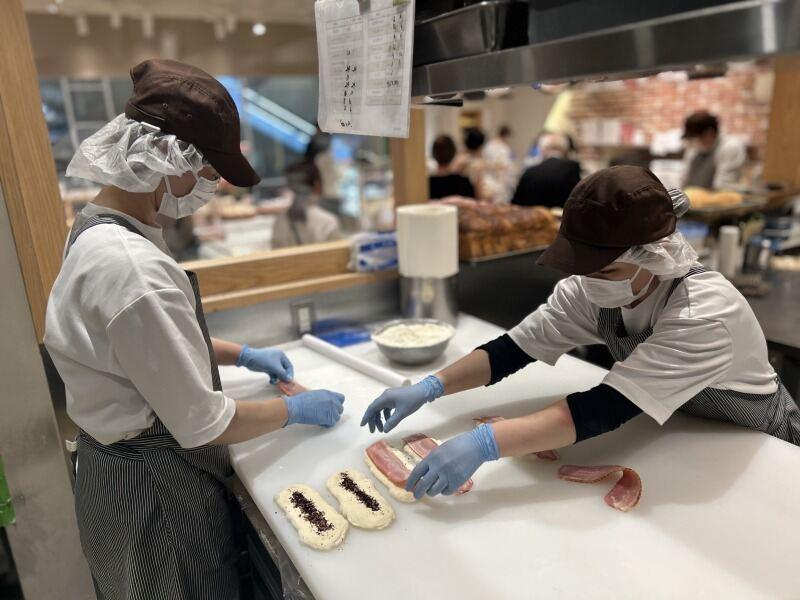 西神中央グーテ(株式会社エーワンベーカリー)の仕事画像3