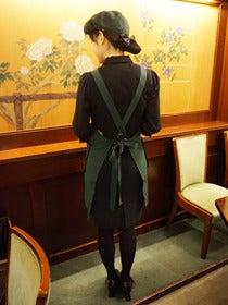 椿屋珈琲 日比谷離れの制服3