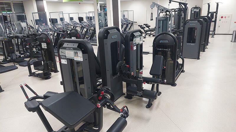 ティップネス 鴨居店の制服7