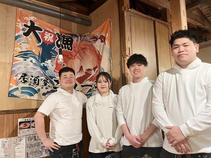 株式会社マネジメントブレーン(ニュー烏丸)の制服5