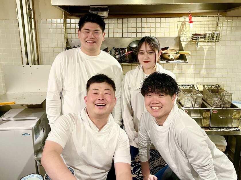 株式会社マネジメントブレーン(ニュー烏丸)の制服2