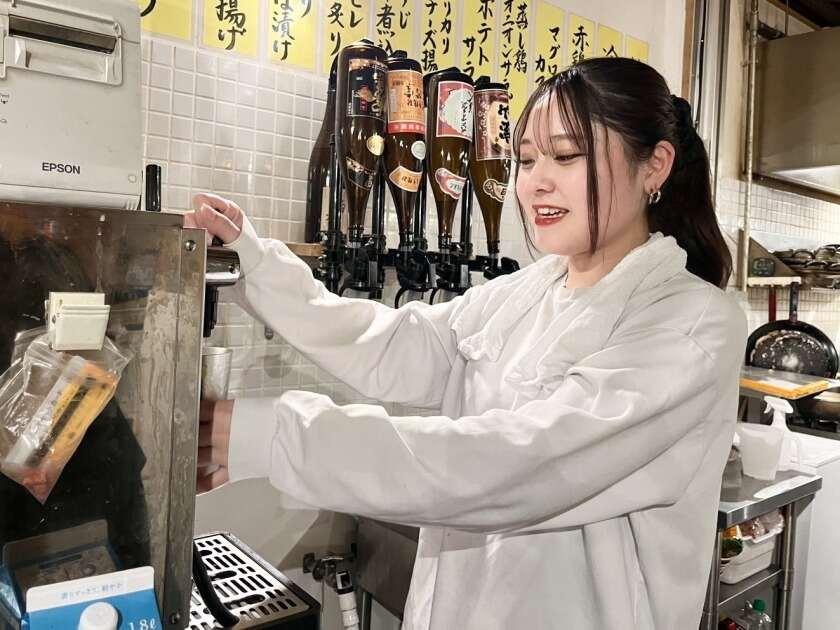 株式会社マネジメントブレーン(ニュー烏丸)の制服1