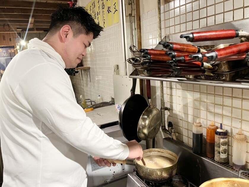 株式会社マネジメントブレーン(ニュー烏丸)の制服7