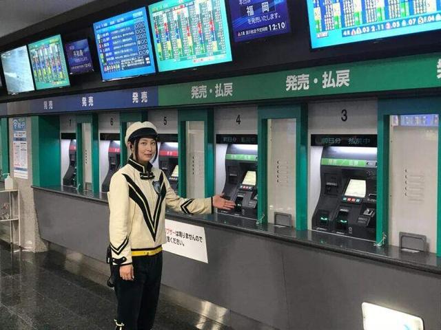 <週1/WワークOK>館内案内STAFF|サクッとWEB面談OK♪女性率99%(サービス、神戸市兵庫区)のイメージ画像