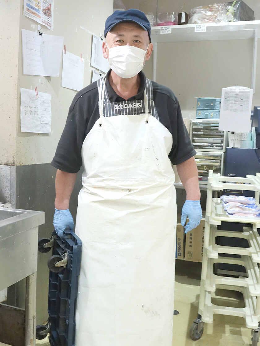 阪急オアシス 池田店の制服4