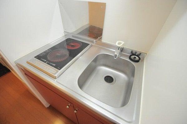 株式会社ウーリー・サービス東京支社 採用担当【001】の制服3