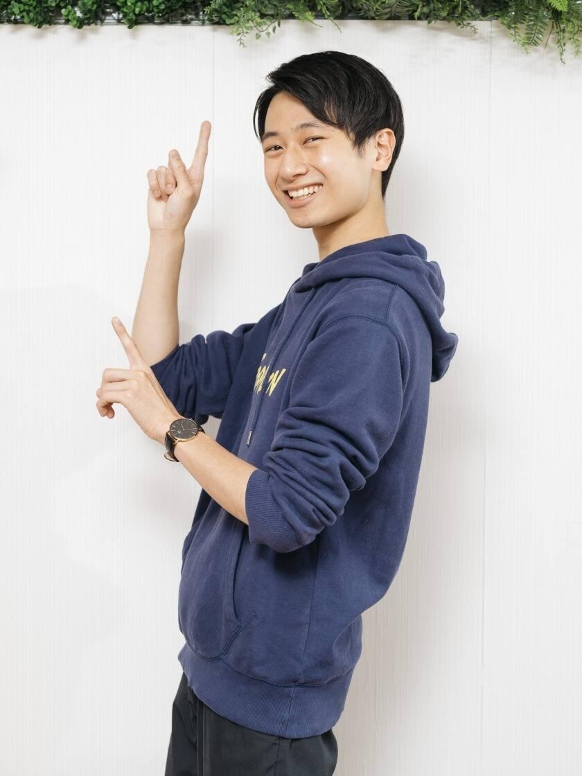 ビーウィズ株式会社の制服1