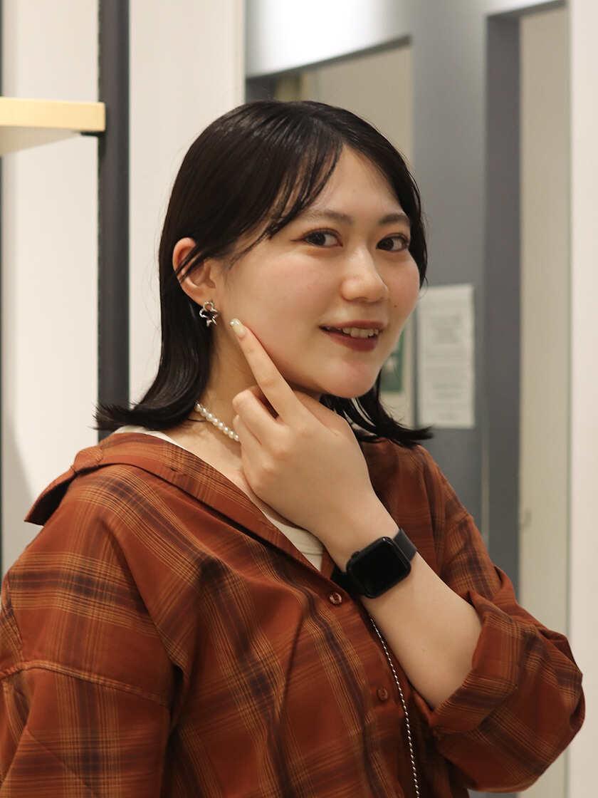 アメリカンホリック コースカベイサイドストアーズ店の制服3