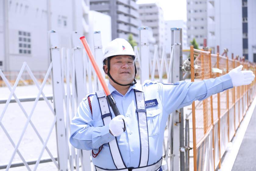 ディースタッフ株式会社@オープニングの制服3