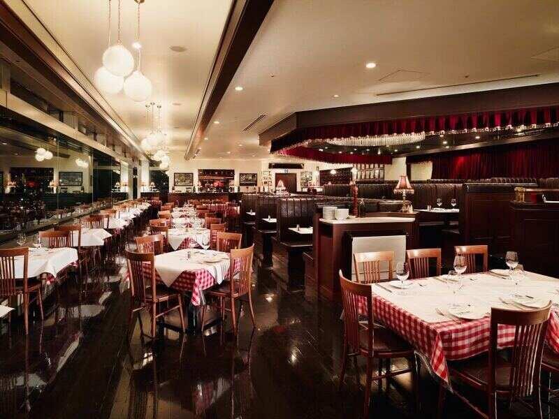 MANGIA MANGIA prime rib & cioppino 横浜ランドマークタワー店の仕事画像3