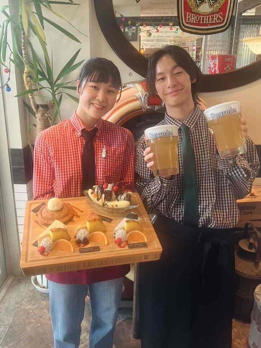 AMERICANHOUSE クイーンズスクエア店の制服4