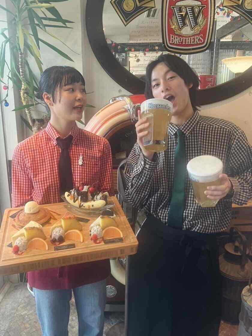 AMERICANHOUSE クイーンズスクエア店の制服3