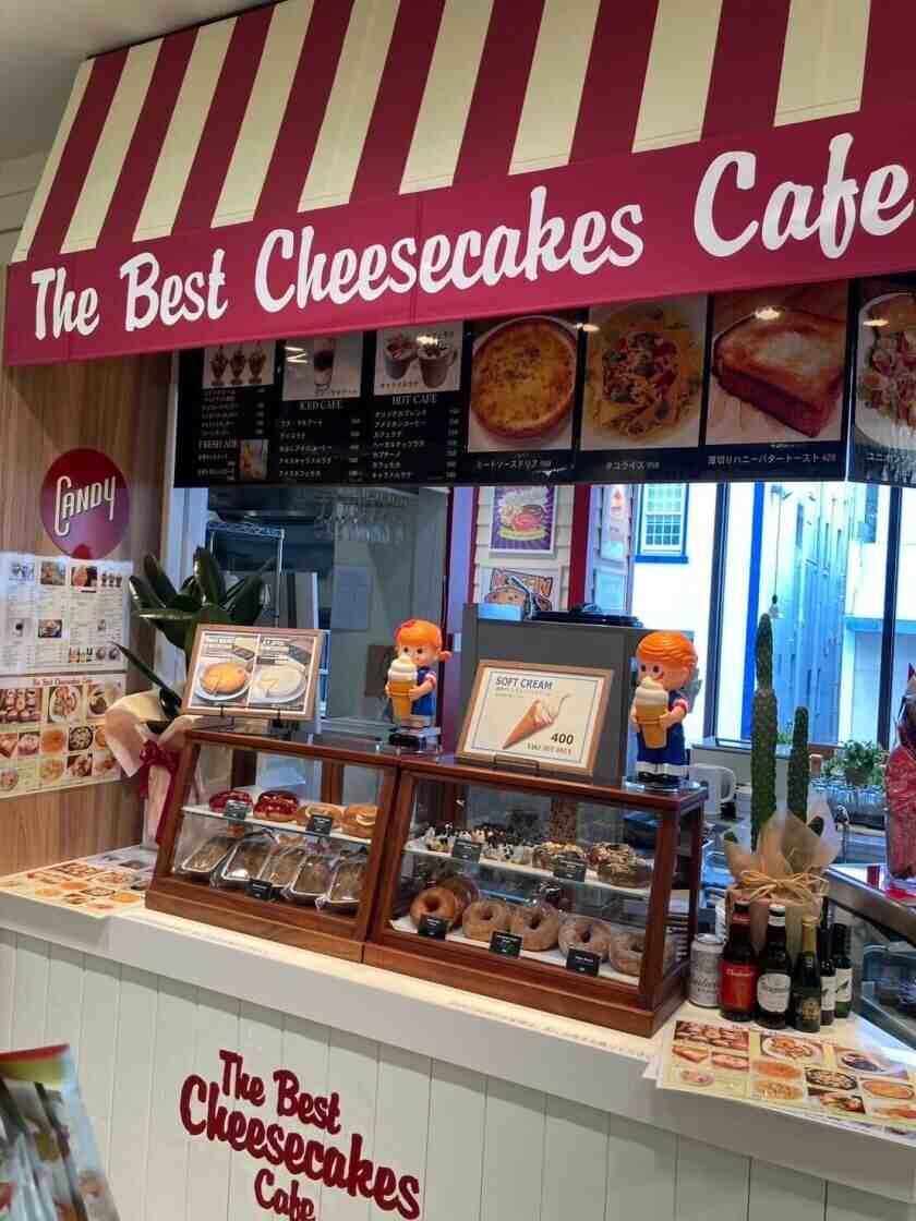 The Best Cheesecakes Cafe 元町店の制服2