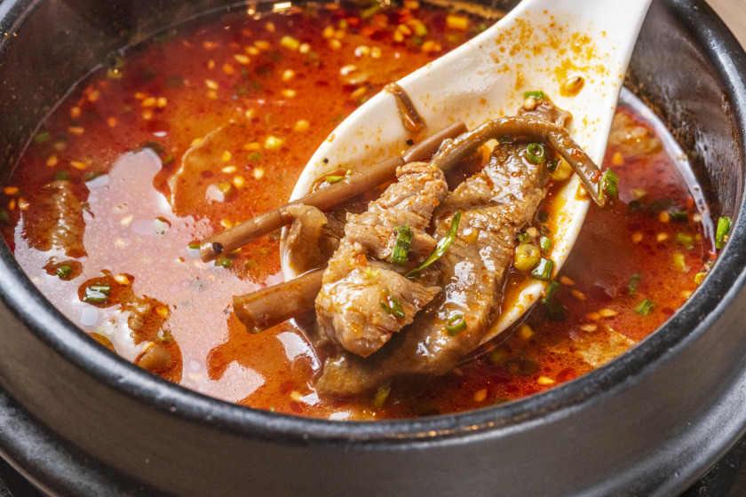 炭火焼肉 肉いち 博多店の制服3