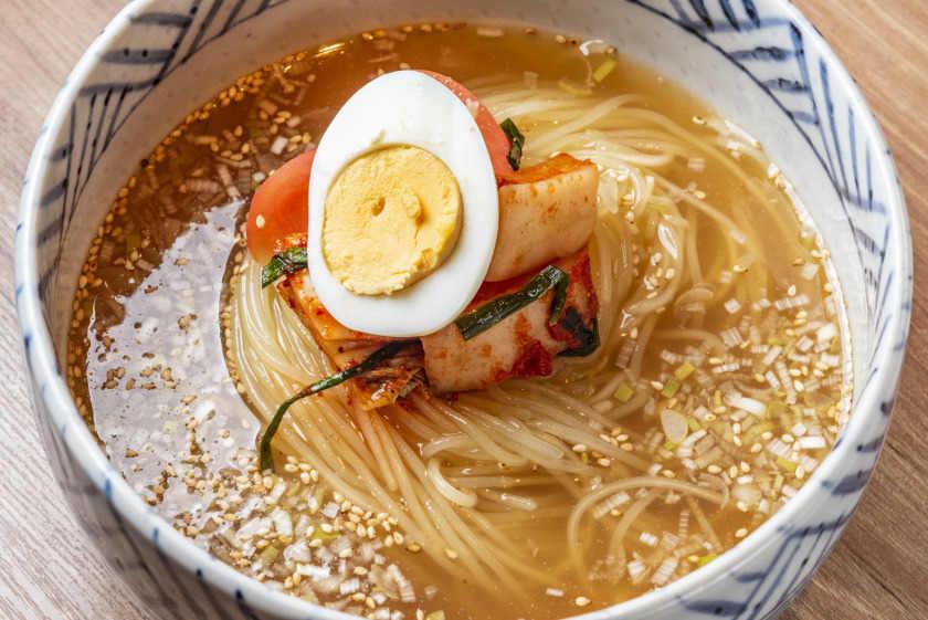 焼肉ベンジャミンの制服5