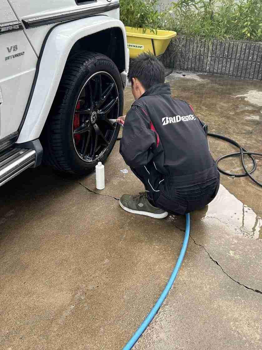 セルフこうのすやま店の制服3