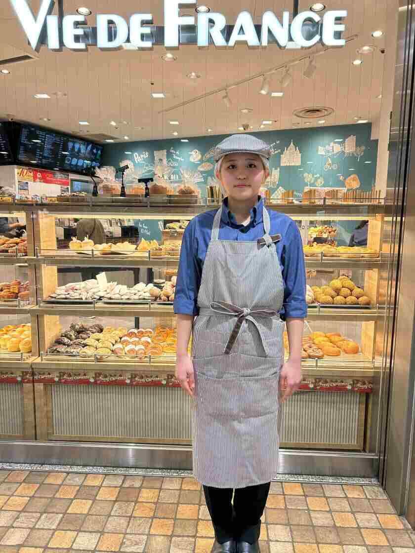 ヴィ・ド・フランス 秋田店の制服1