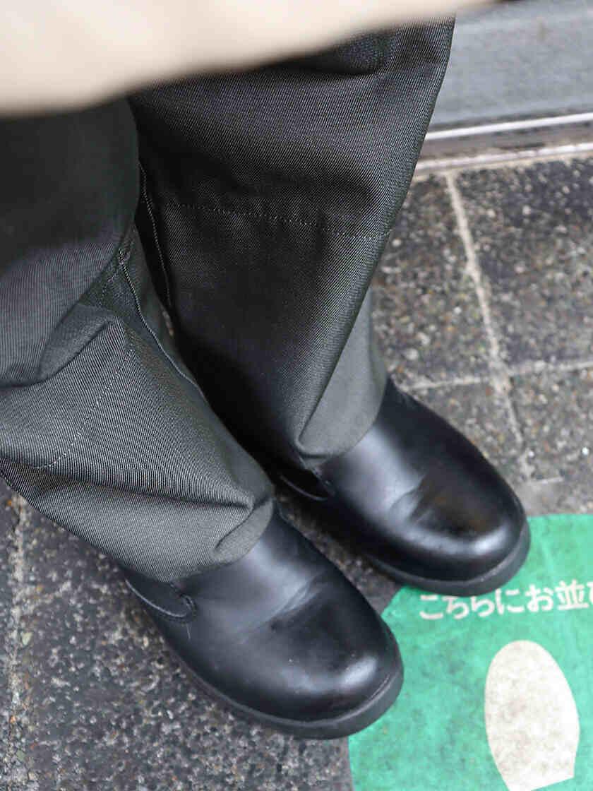 JR神戸駅周辺 神戸コロッケの制服4