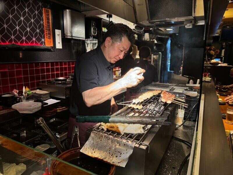 焼鳥 かなざわ本館の仕事画像2