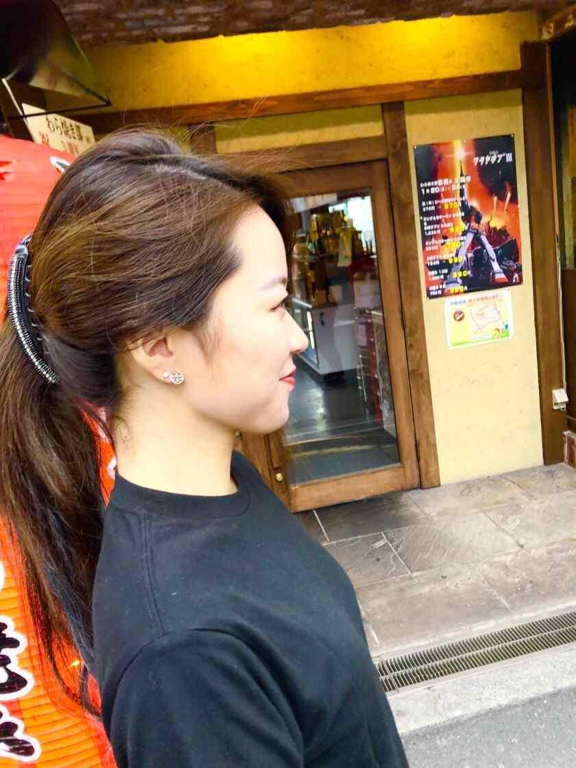ニュー酒場 わら焼き部 京橋店の制服4
