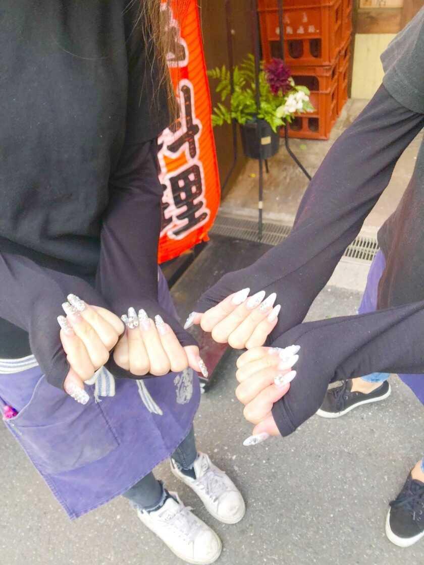 ニュー酒場 わら焼き部 京橋店の制服2