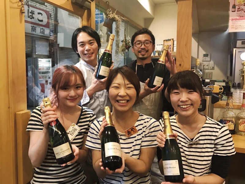 藁焼きビストロ W(ダブリュー) グラングリーン大阪店【9月中旬OPEN】の制服1