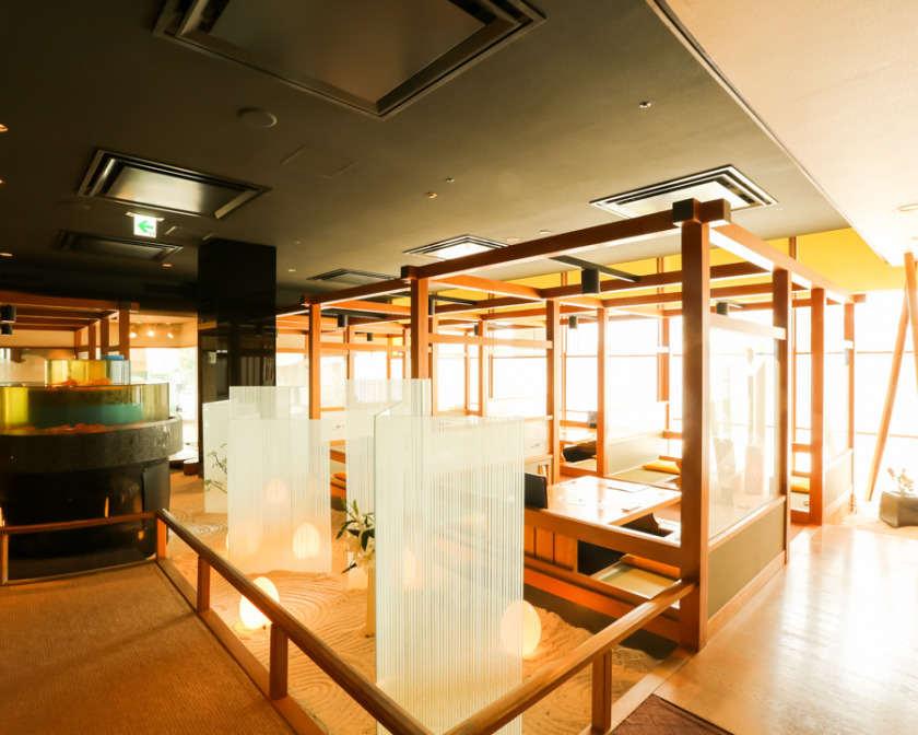 かに道楽 神戸ハーバーランド店の制服2