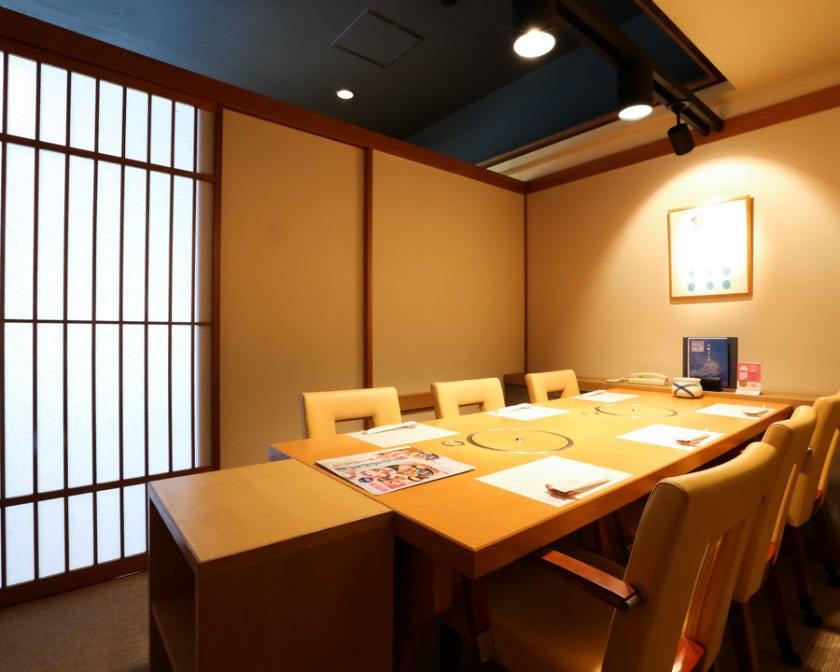 かに道楽 神戸ハーバーランド店の制服5