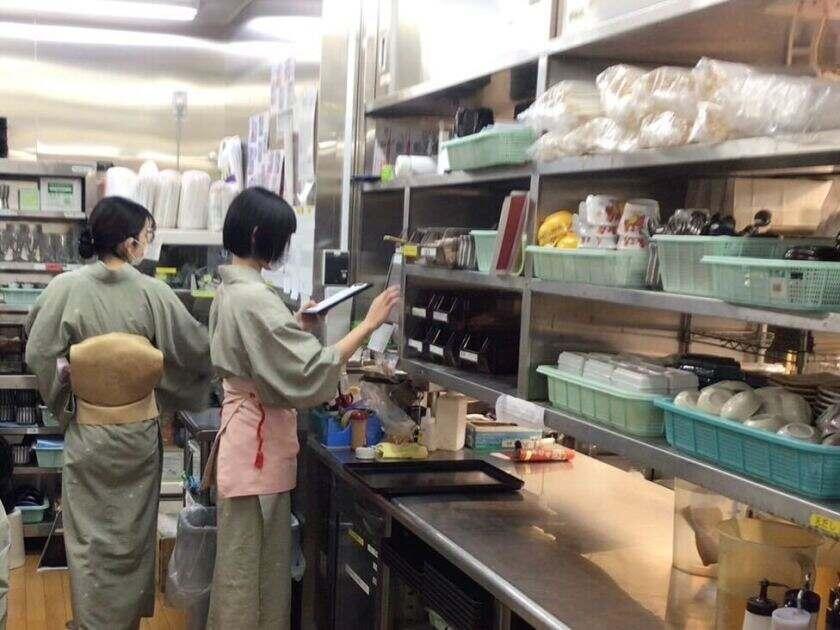 かに道楽 松原店の制服9