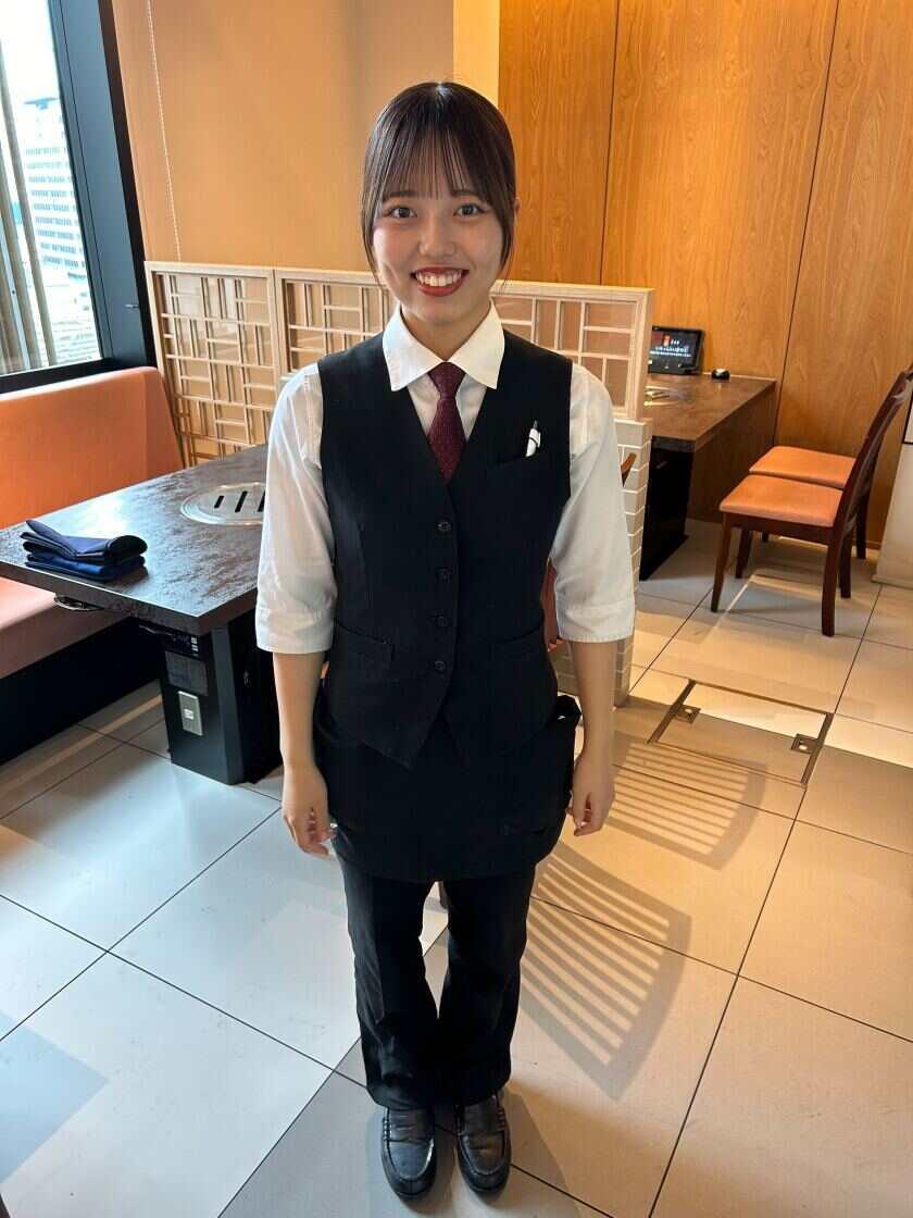 食道園 奈良学園前店の制服2