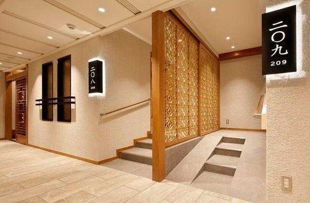 食道園 宗右衛門町本店の制服4