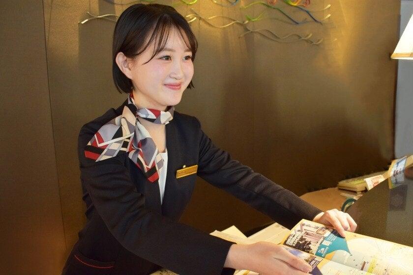 ホテルJALシティ関内 横浜の制服1