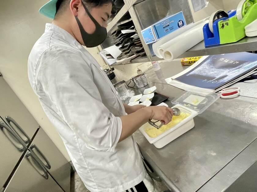 焼肉 泰元の制服3