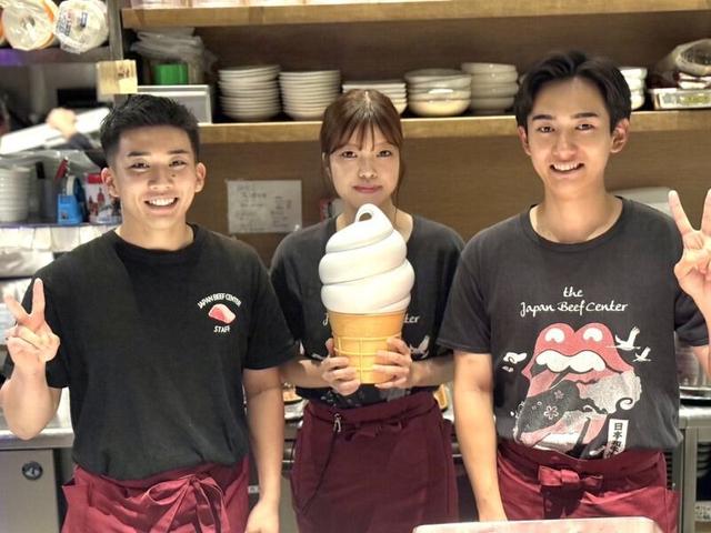 【焼肉屋の接客スタッフ】お客様を笑顔で案内!土日祝、積極採用(フード・飲食、福岡市博多区)のイメージ画像