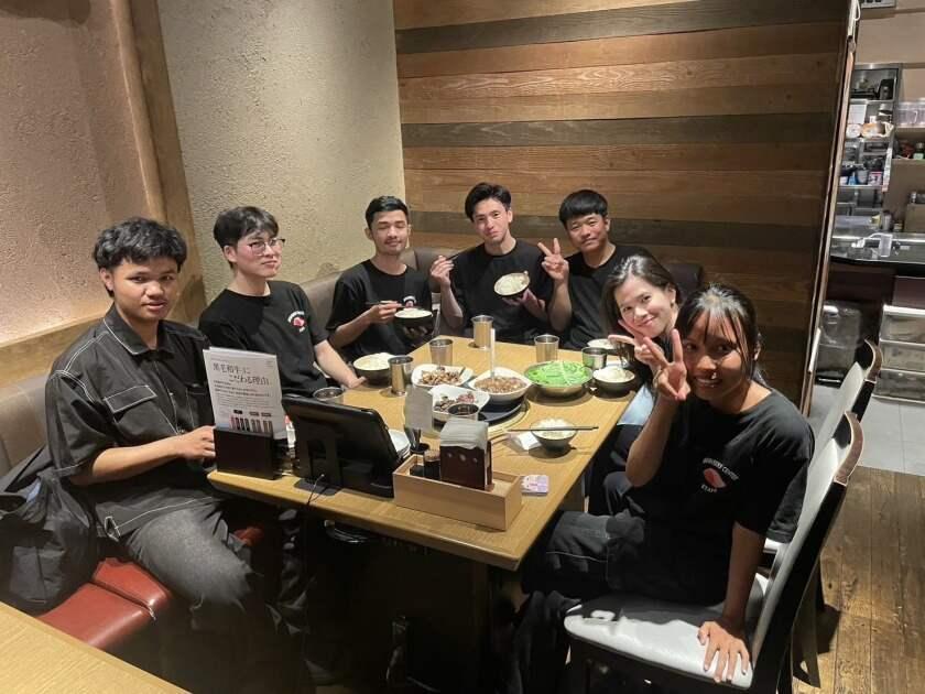 ジャパンビーフセンターの制服5