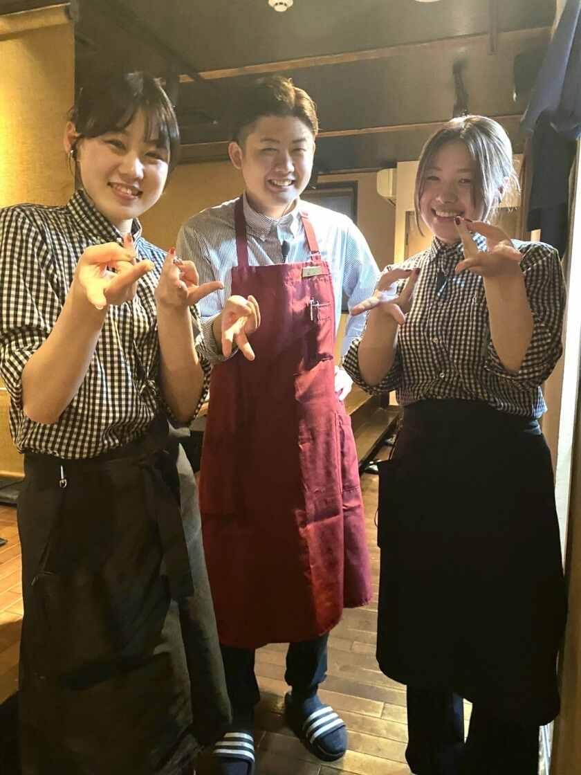 焼肉 泰元の制服2