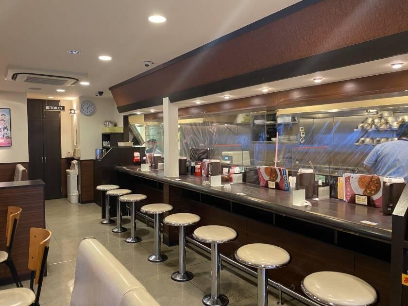 株式会社クローバーの制服2