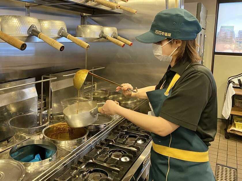 株式会社クローバーの制服2