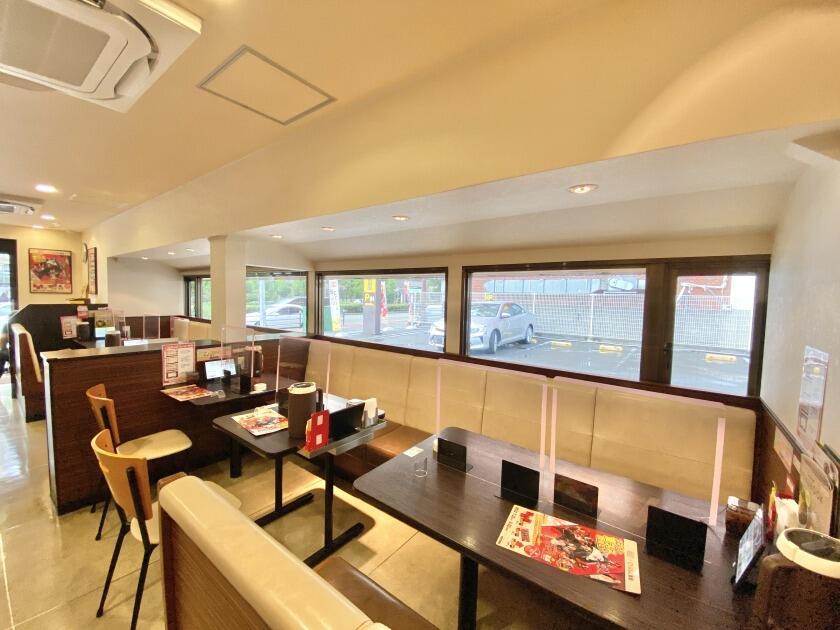 株式会社クローバーの制服5